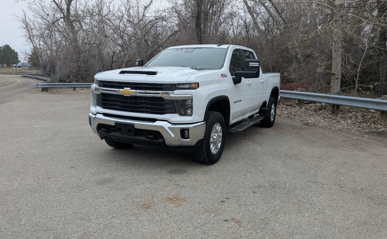 Chevrolet Silverado 2500HD LT Crew Cab Short Box 4WD 2024