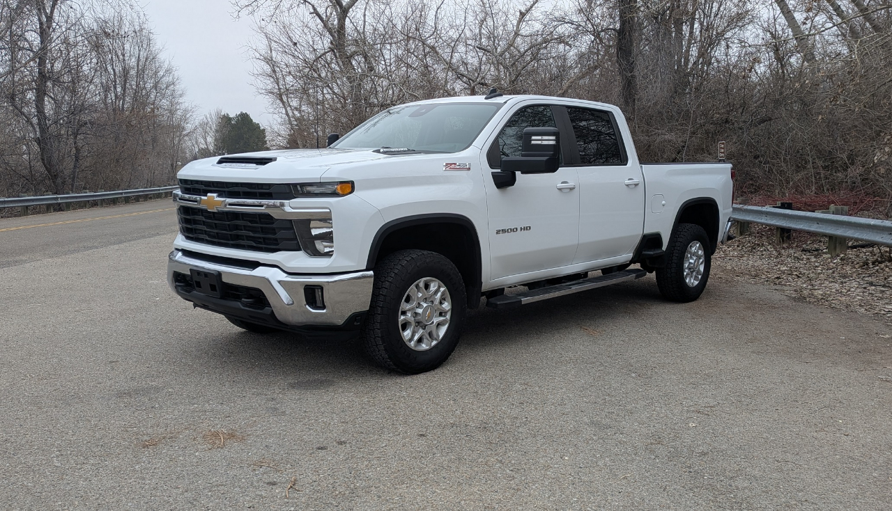 Chevrolet Silverado 2500HD LT Crew Cab Short Box 4WD 2024