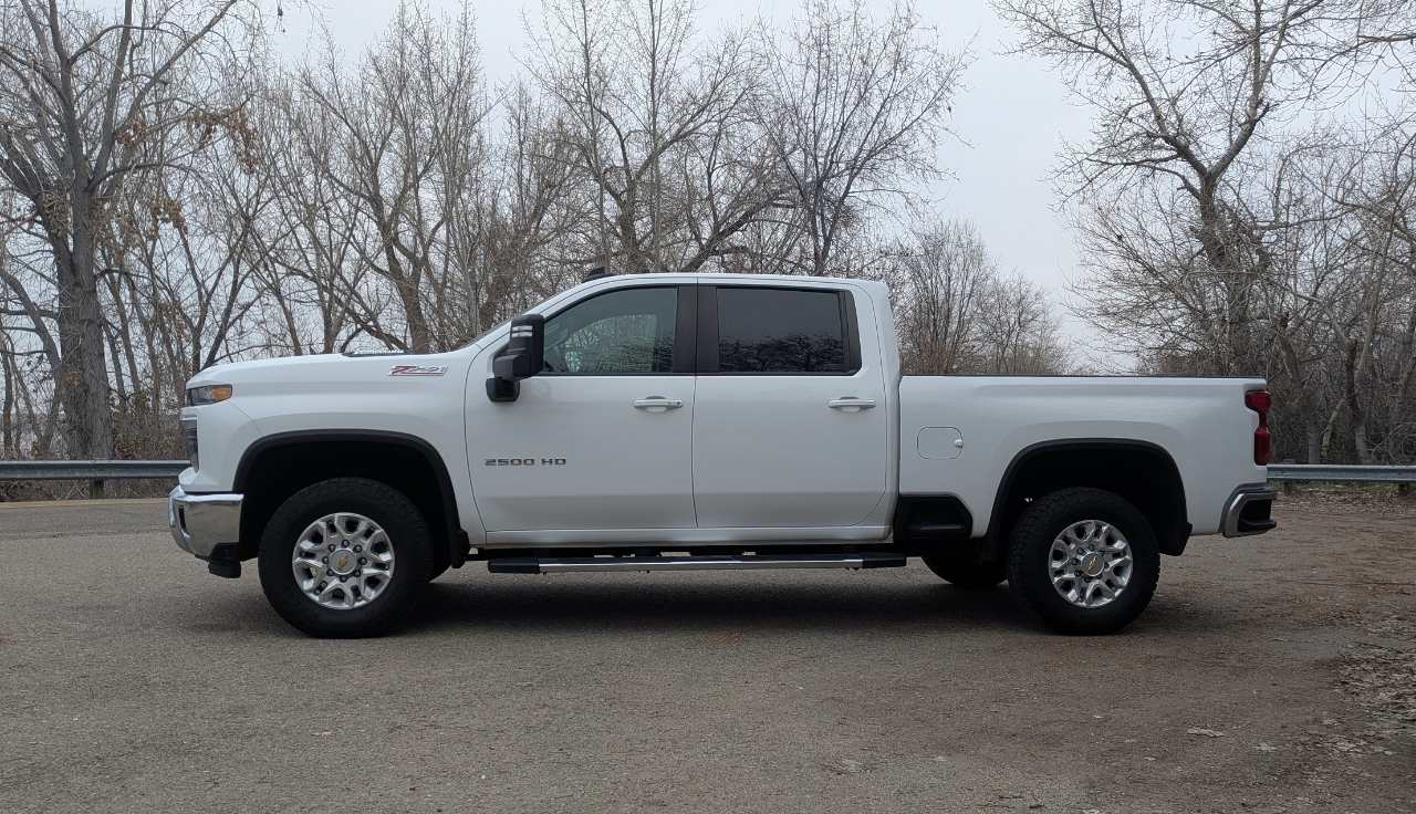 Chevrolet Silverado 2500HD LT Crew Cab Short Box 4WD 2024