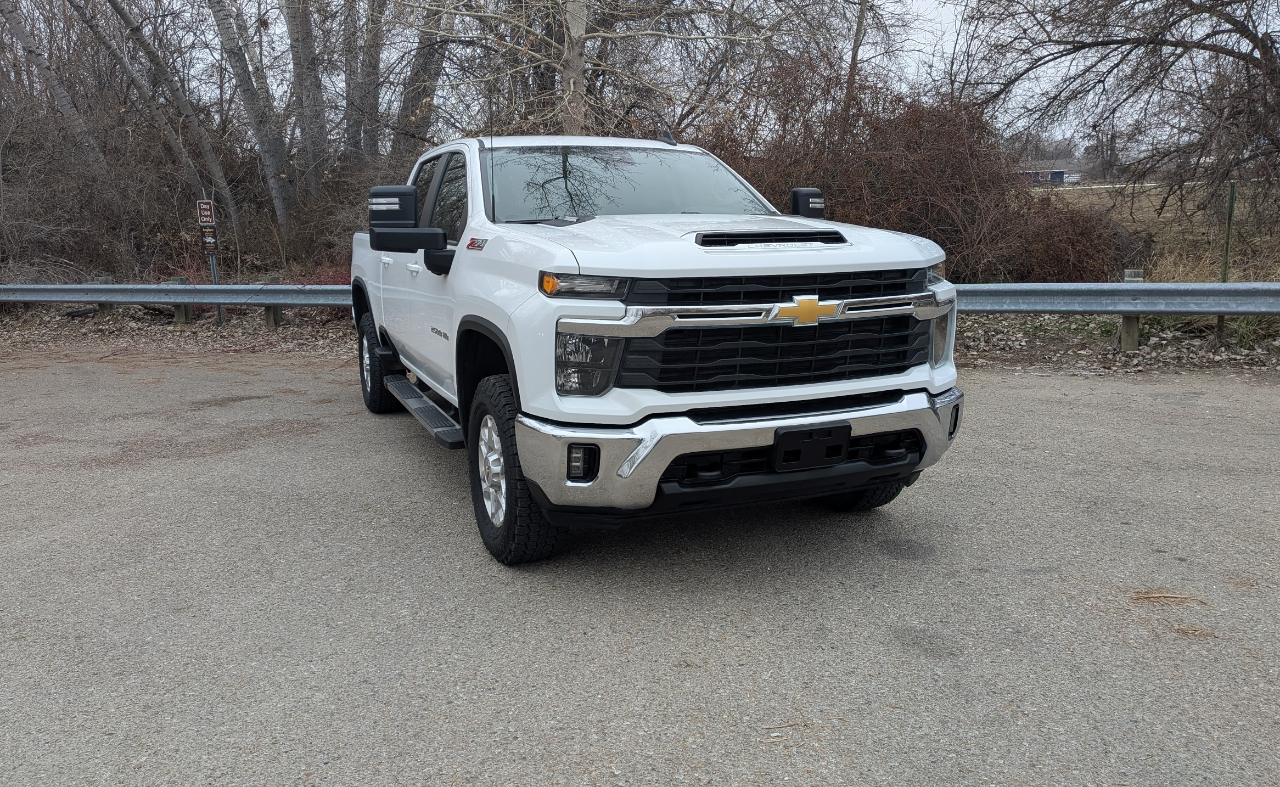 Chevrolet Silverado 2500HD LT Crew Cab Short Box 4WD 2024