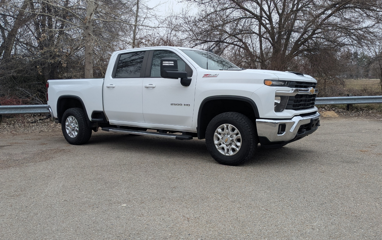 Chevrolet Silverado 2500HD LT Crew Cab Short Box 4WD 2024