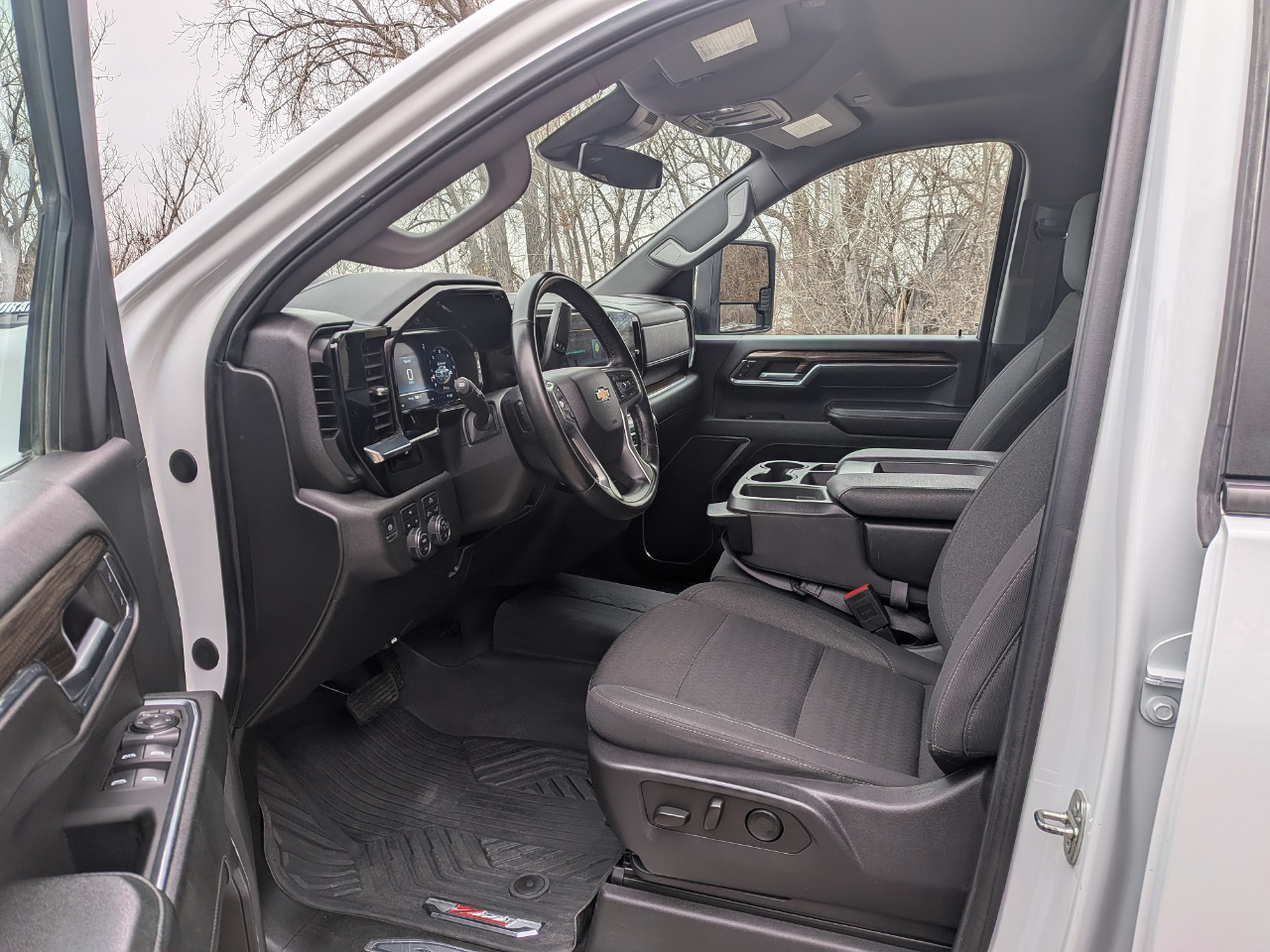 Chevrolet Silverado 2500HD LT Crew Cab Short Box 4WD 2024