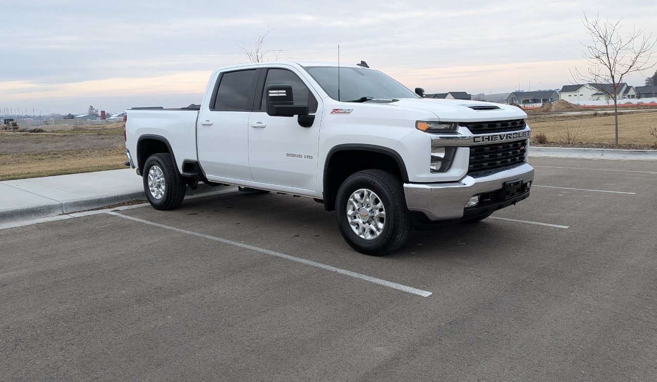 Chevrolet Silverado 2500HD LT Crew Cab Short Box 4WD 2022