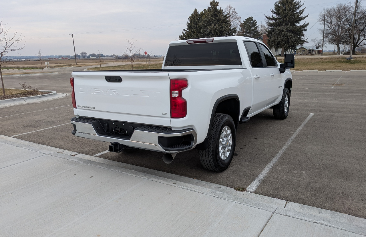 Chevrolet Silverado 2500HD LT Crew Cab Short Box 4WD 2022