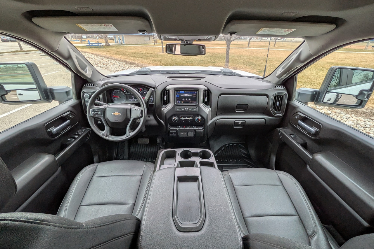 Chevrolet Silverado 3500HD Work Truck Crew Cab 4WD 2022