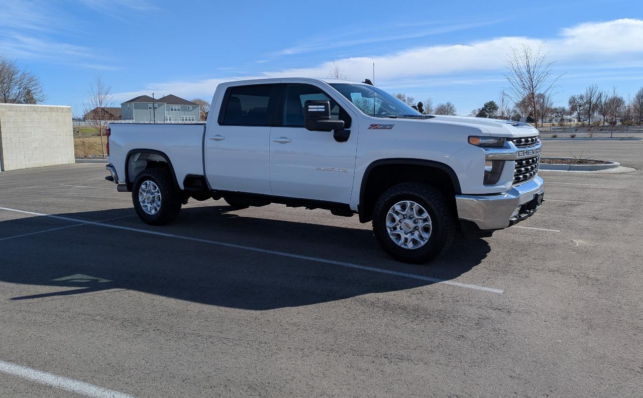 Chevrolet Silverado 2500HD LT Crew Cab Short Box 4WD 2022