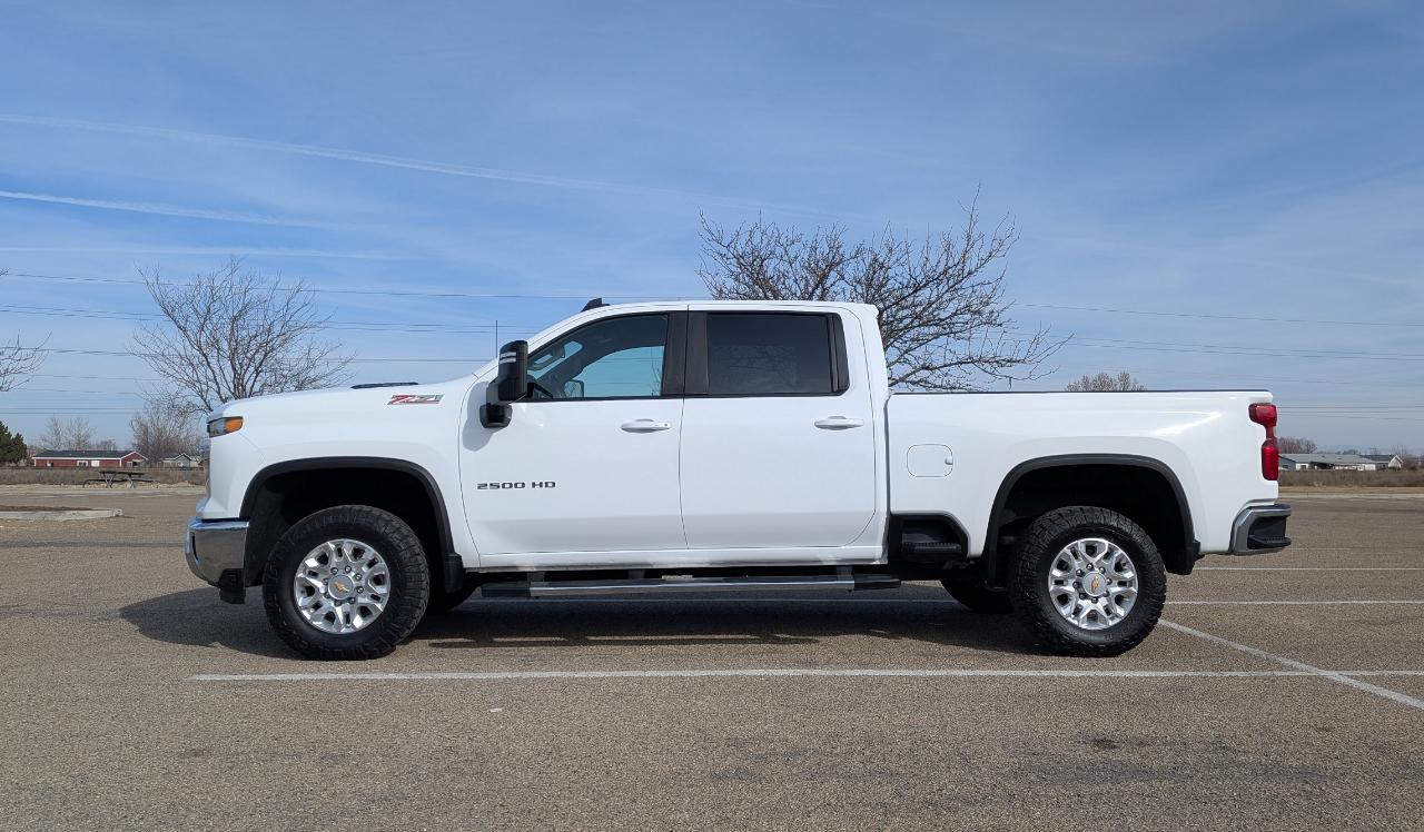 Chevrolet Silverado 2500HD LT Crew Cab Short Box 4WD 2024