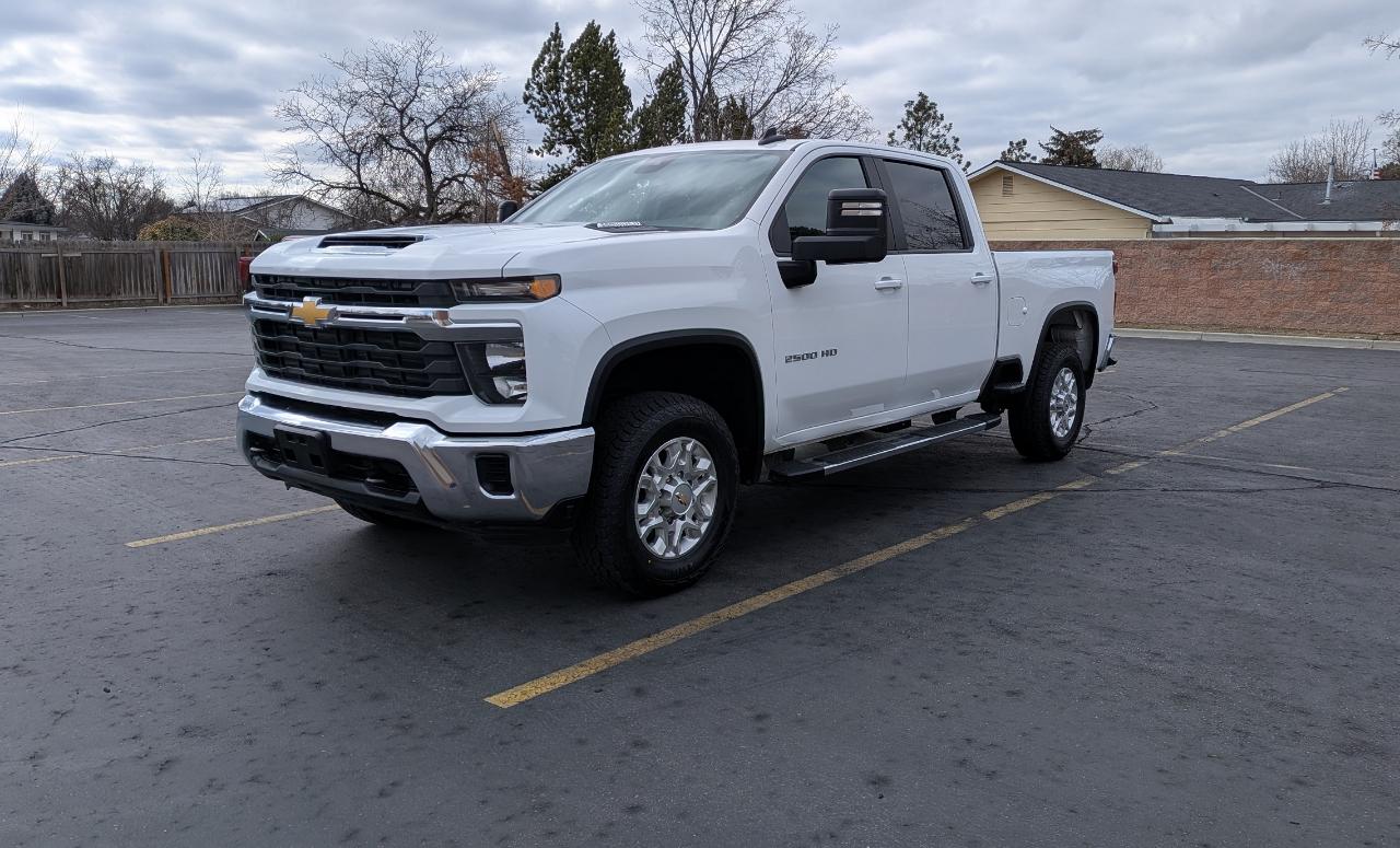 Chevrolet Silverado 2500HD LT Crew Cab Short Box 4WD 2024