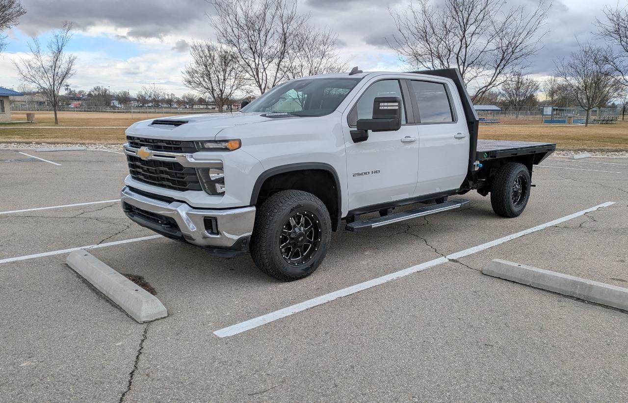 Chevrolet Silverado 2500HD LT Crew Cab Short Box 4WD 2024