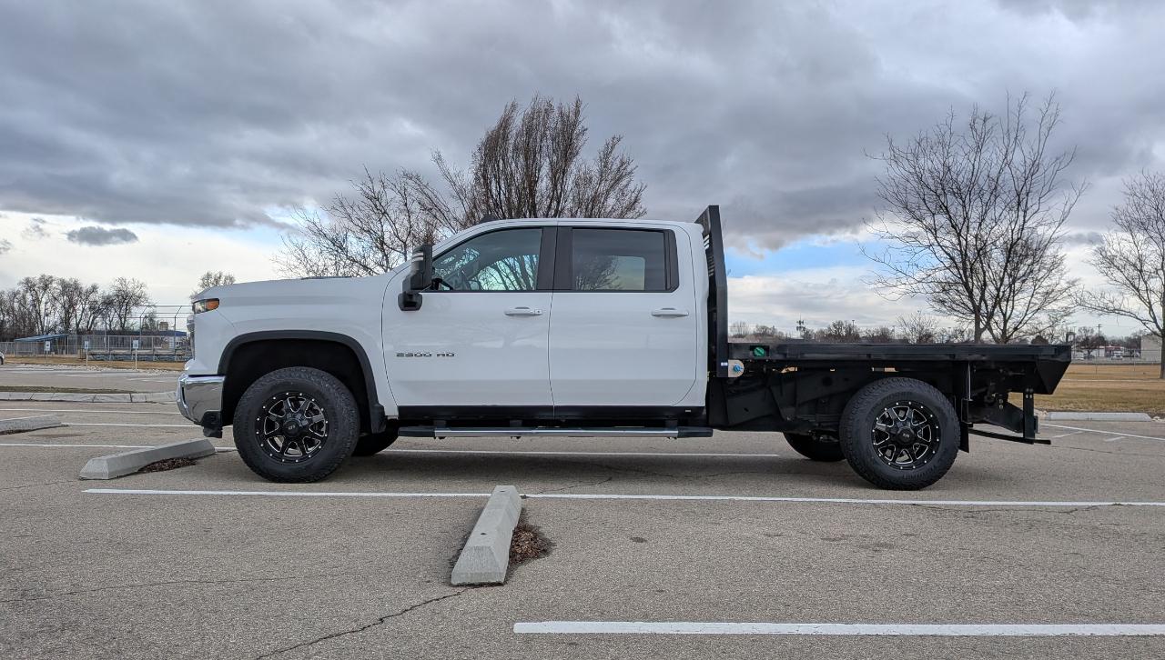 Chevrolet Silverado 2500HD LT Crew Cab Short Box 4WD 2024