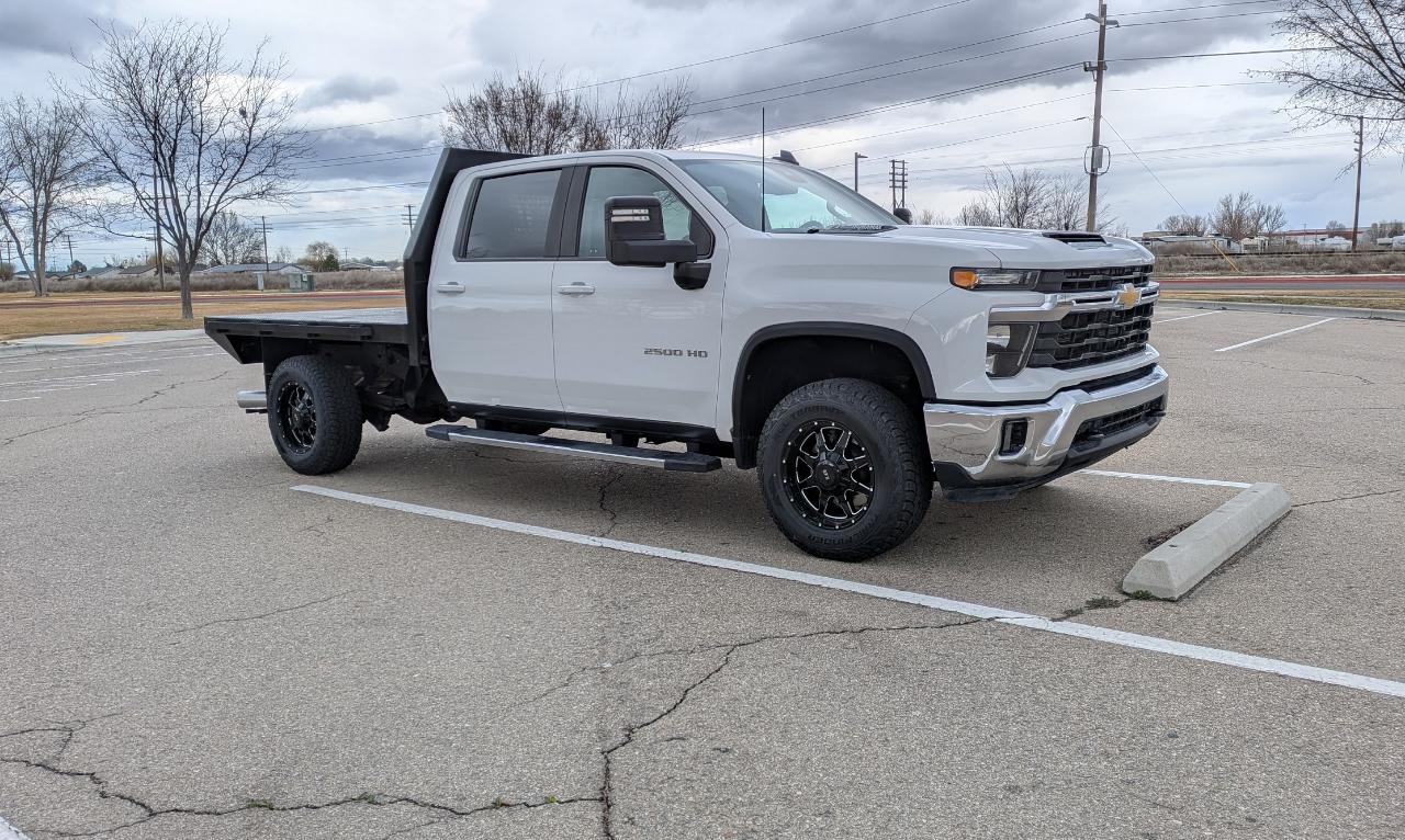 Chevrolet Silverado 2500HD LT Crew Cab Short Box 4WD 2024