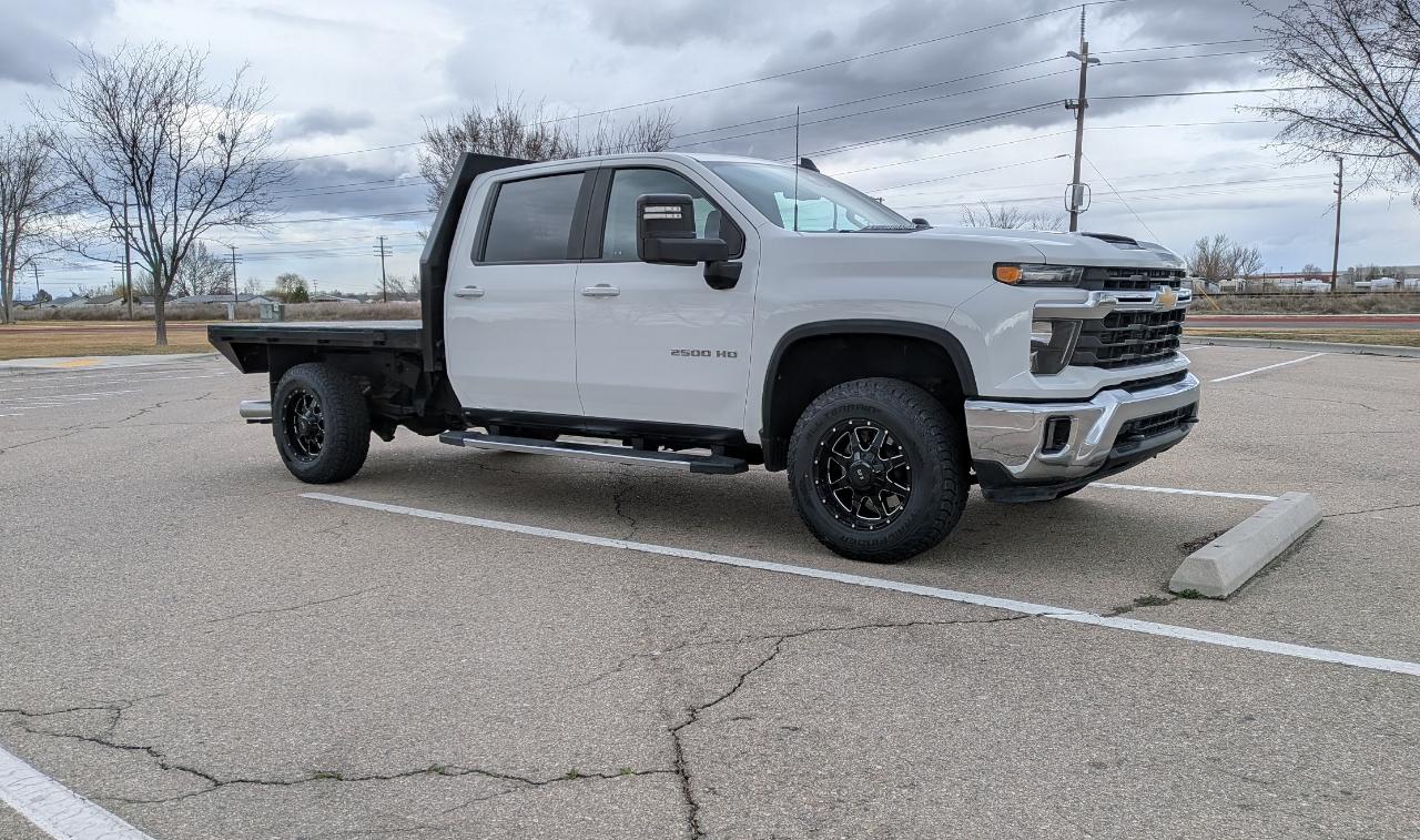 Chevrolet Silverado 2500HD LT Crew Cab Short Box 4WD 2024