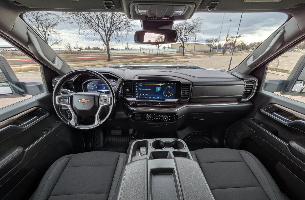 Chevrolet Silverado 2500HD LT Crew Cab Short Box 4WD 2024