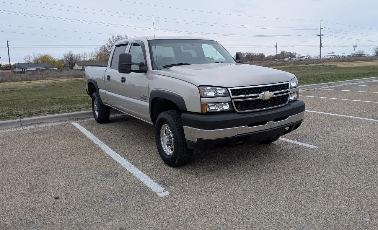 Chevrolet Silverado Classic 2500HD LS Crew Cab 2WD 2007