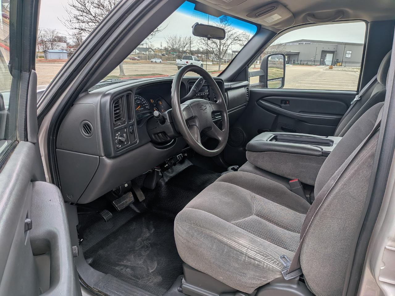 Chevrolet Silverado Classic 2500HD LS Crew Cab 2WD 2007