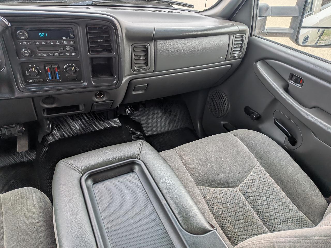 Chevrolet Silverado Classic 2500HD LS Crew Cab 2WD 2007