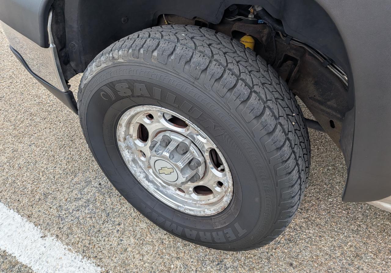 Chevrolet Silverado Classic 2500HD LS Crew Cab 2WD 2007