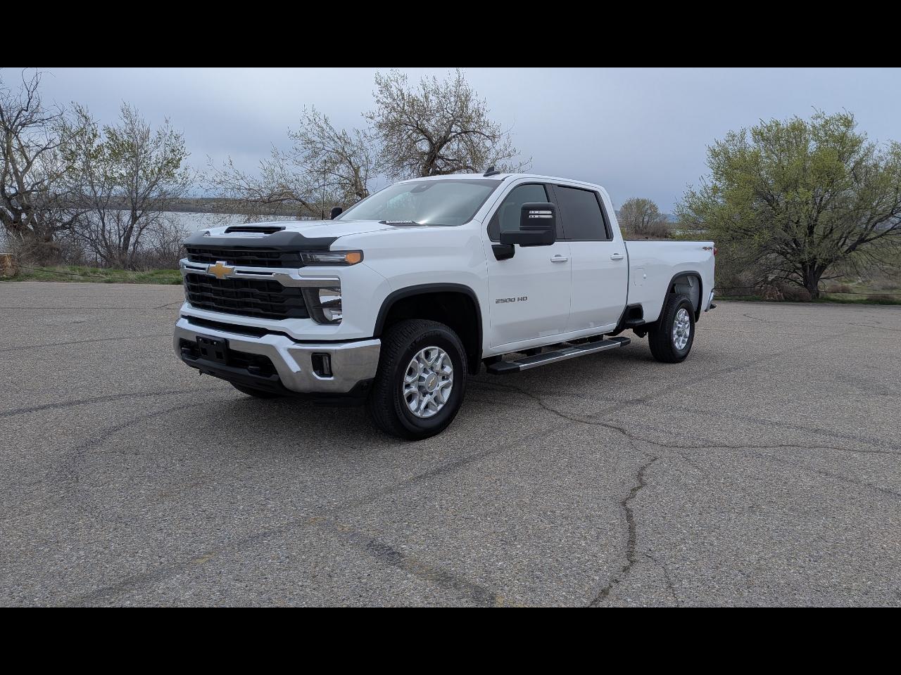 2025 Chevrolet Silverado 2500HD LT Crew Cab Long Box 4WD