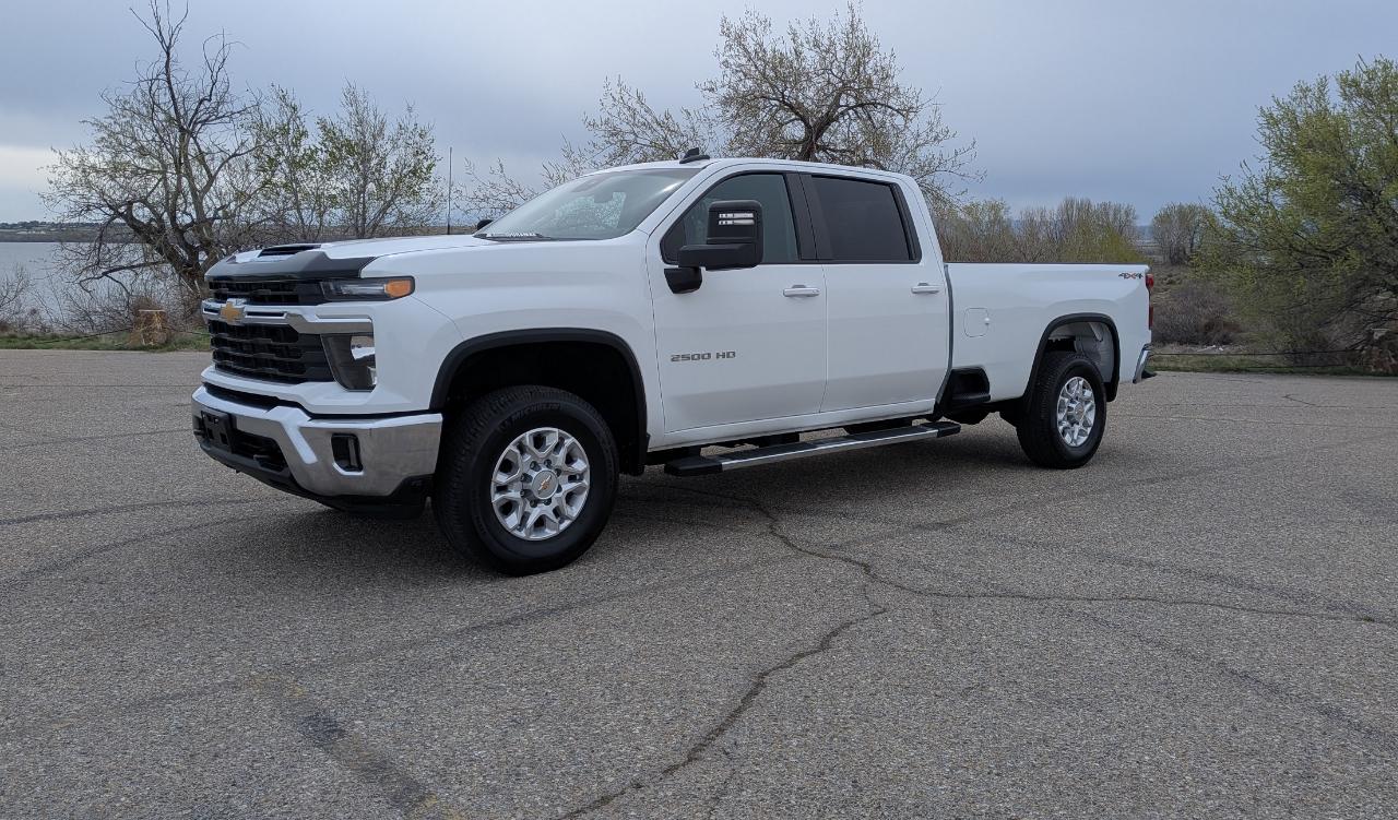 Chevrolet Silverado 2500HD LT Crew Cab Long Box 4WD 2025