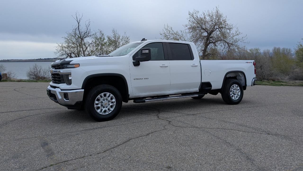 Chevrolet Silverado 2500HD LT Crew Cab Long Box 4WD 2025