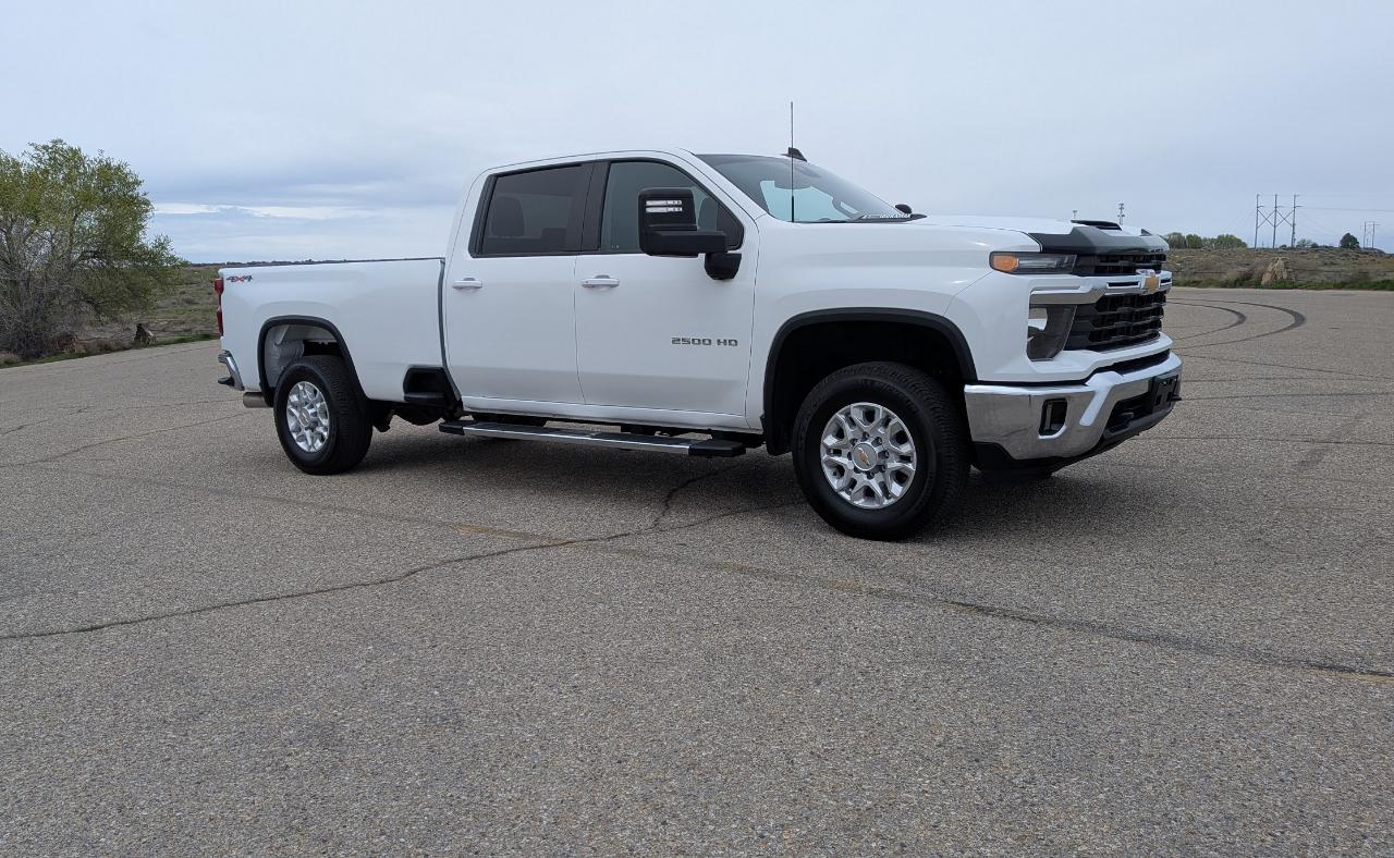 Chevrolet Silverado 2500HD LT Crew Cab Long Box 4WD 2025