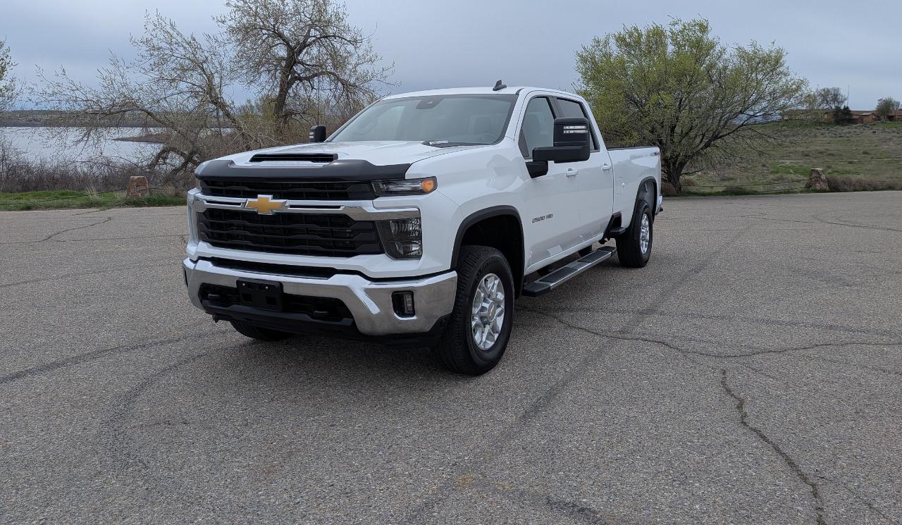 Chevrolet Silverado 2500HD LT Crew Cab Long Box 4WD 2025