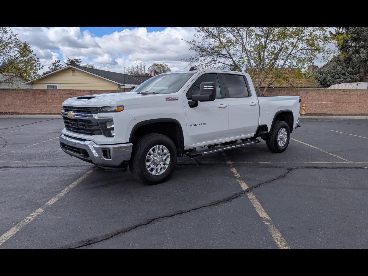 2024 Chevrolet Silverado 2500HD LT Crew Cab Short Box 4WD
