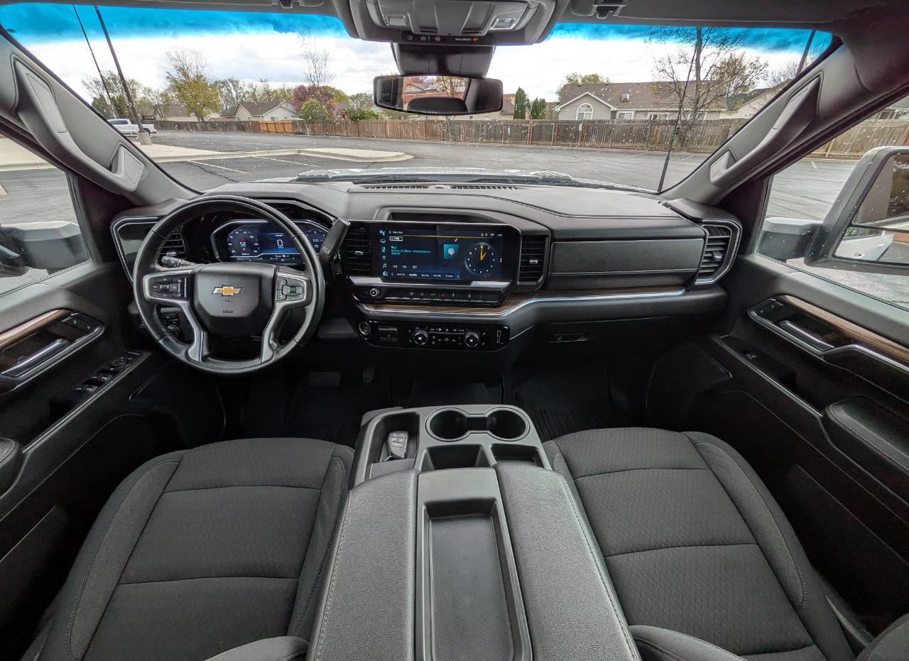 Chevrolet Silverado 2500HD LT Crew Cab Short Box 4WD 2024