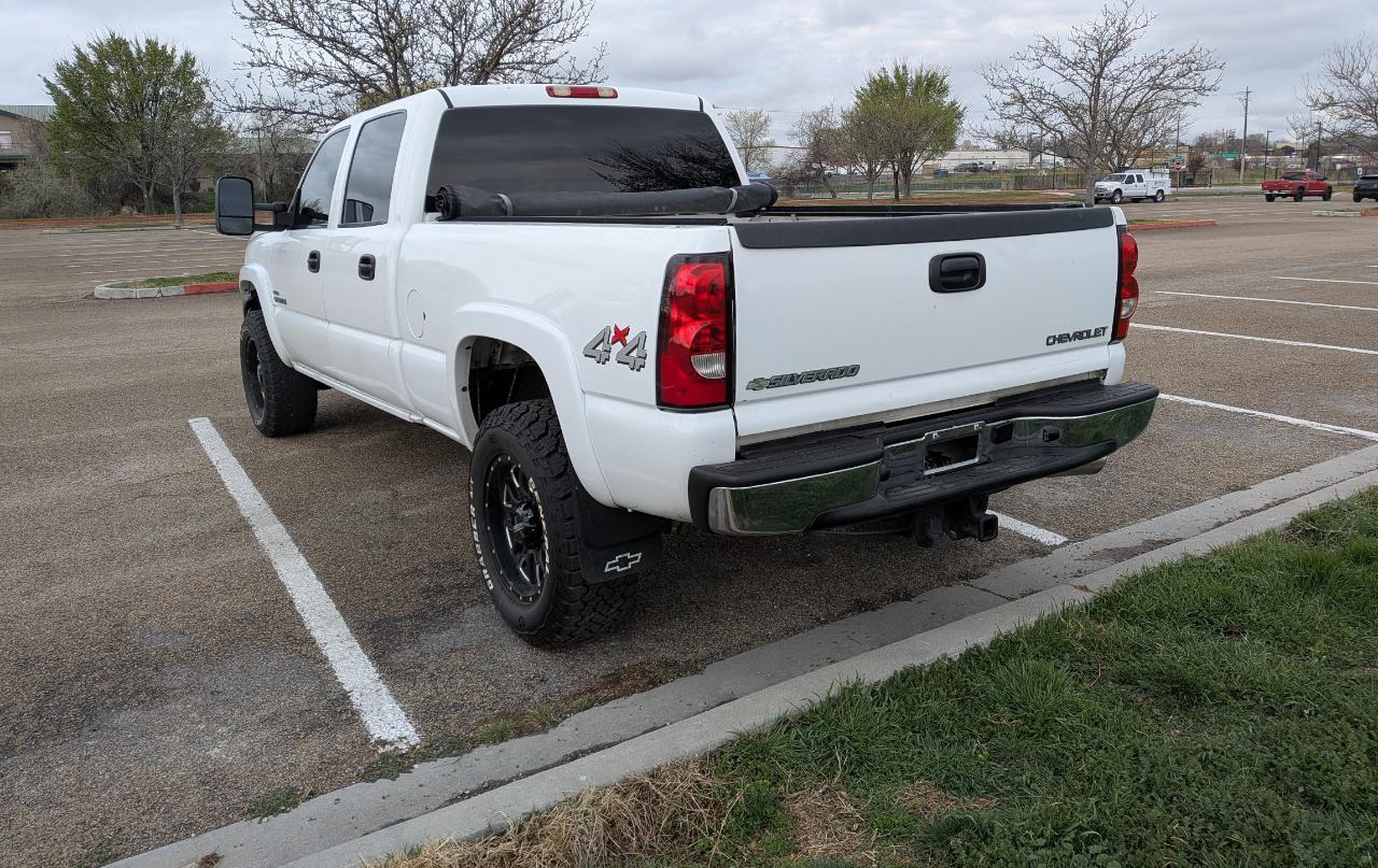 Chevrolet Silverado 2500HD LT1 Crew Cab 4WD 2006