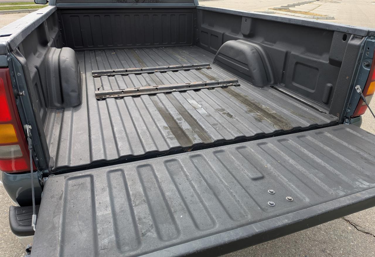 GMC Sierra 3500 SLT Crew Cab 4WD DRW 2006