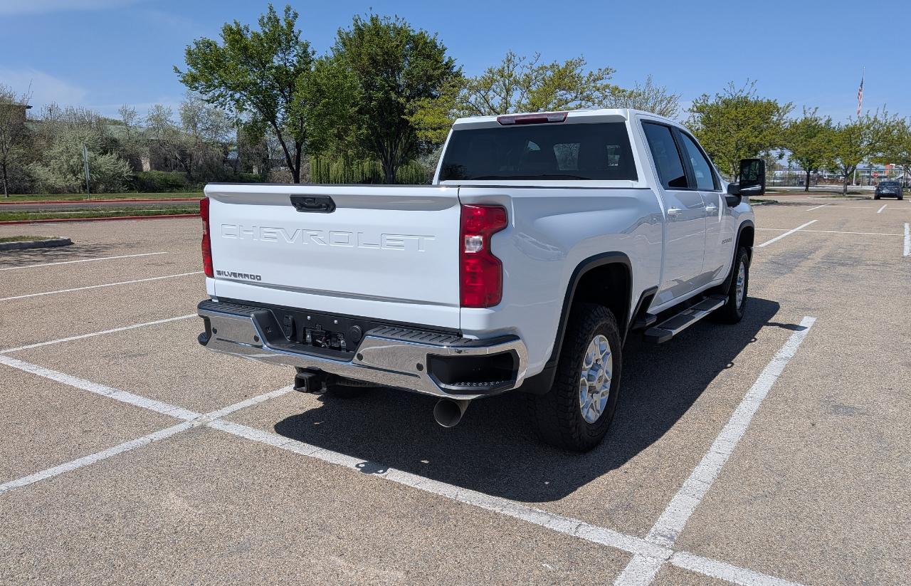 Chevrolet Silverado 2500HD LT Crew Cab Short Box 4WD 2023