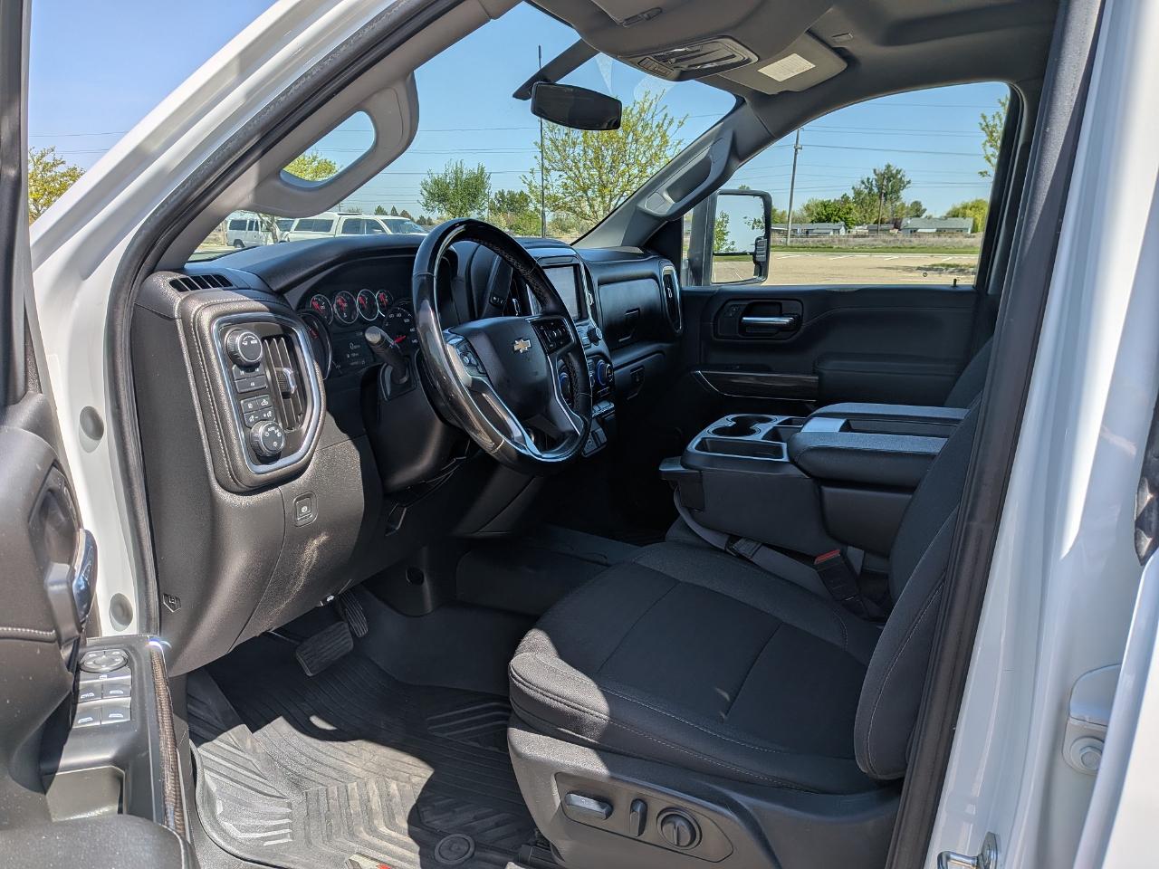 Chevrolet Silverado 2500HD LT Crew Cab Short Box 4WD 2023
