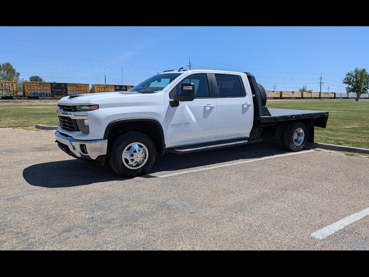2024 Chevrolet Silverado 3500HD LT Crew Cab 4WD