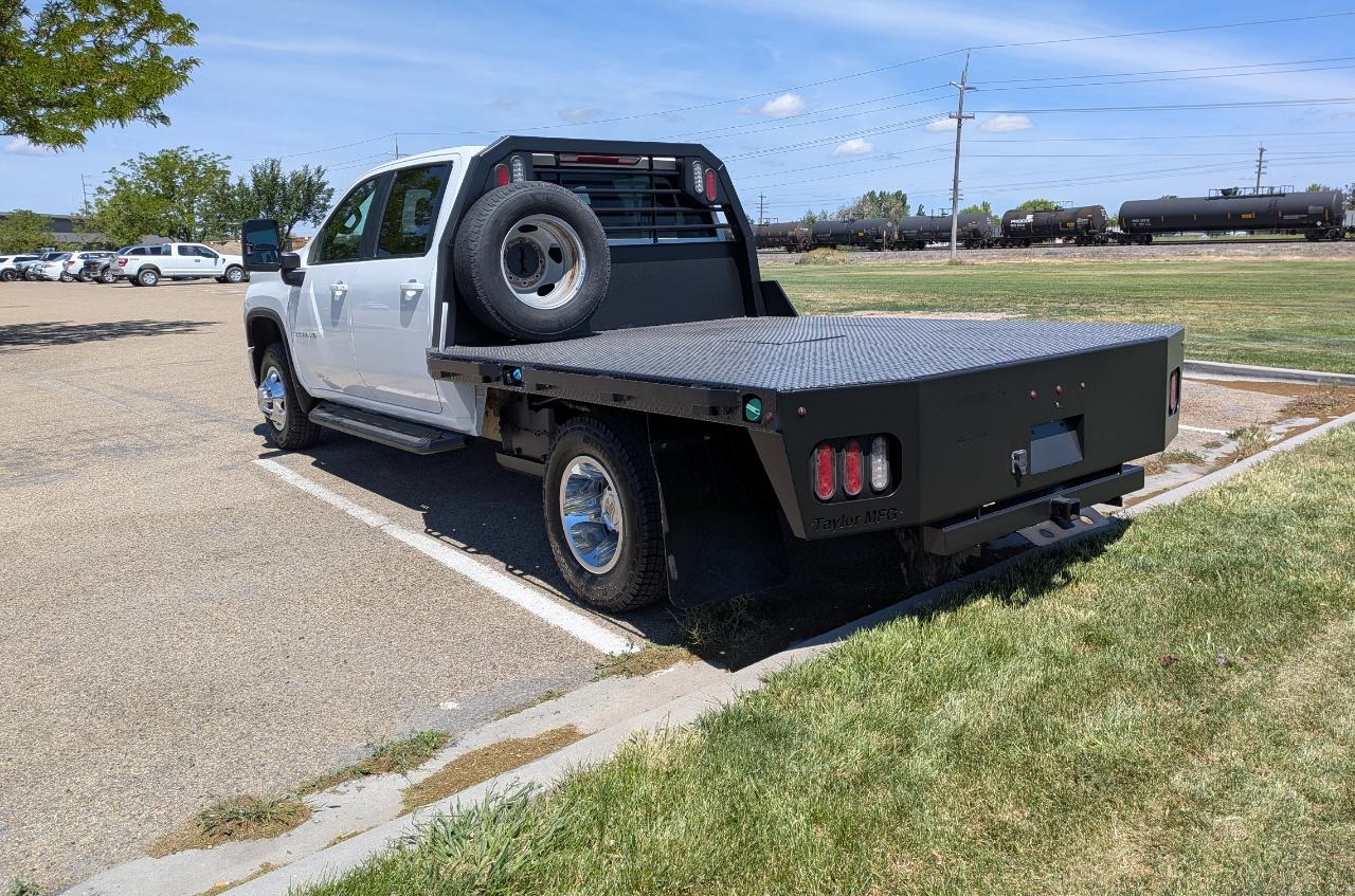 Chevrolet Silverado 3500HD LT Crew Cab 4WD 2024