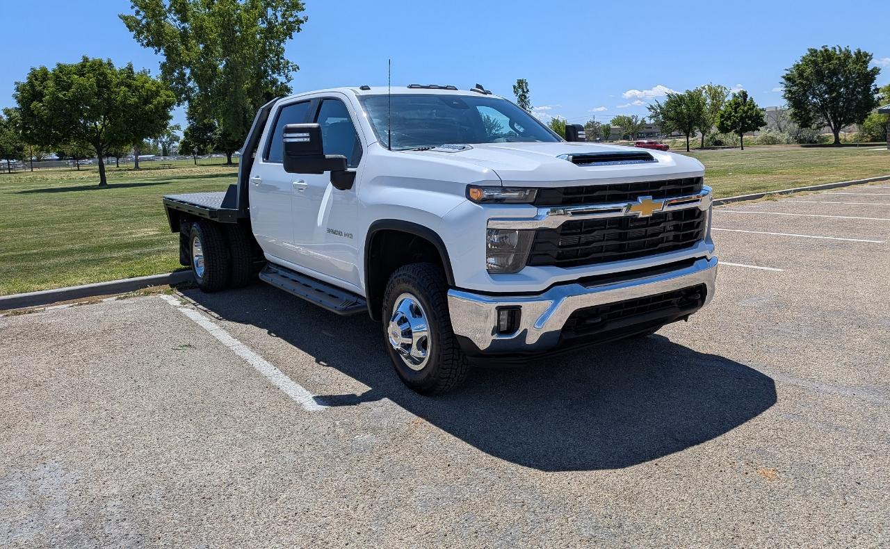 Chevrolet Silverado 3500HD LT Crew Cab 4WD 2024
