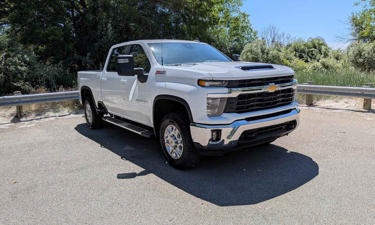 Chevrolet Silverado 2500HD LT Crew Cab Short Box 4WD 2024