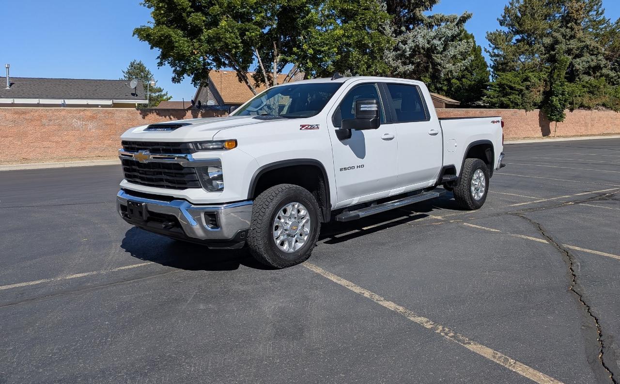 Chevrolet Silverado 2500HD LT Crew Cab Short Box 4WD 2024