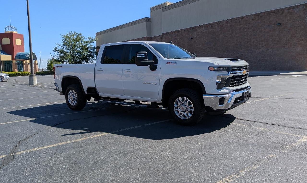 Chevrolet Silverado 2500HD LT Crew Cab Short Box 4WD 2024