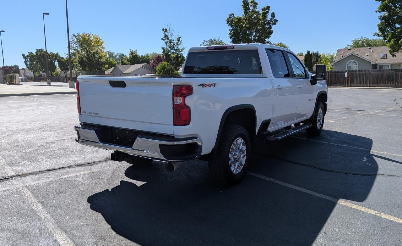 Chevrolet Silverado 2500HD LT Crew Cab Short Box 4WD 2024