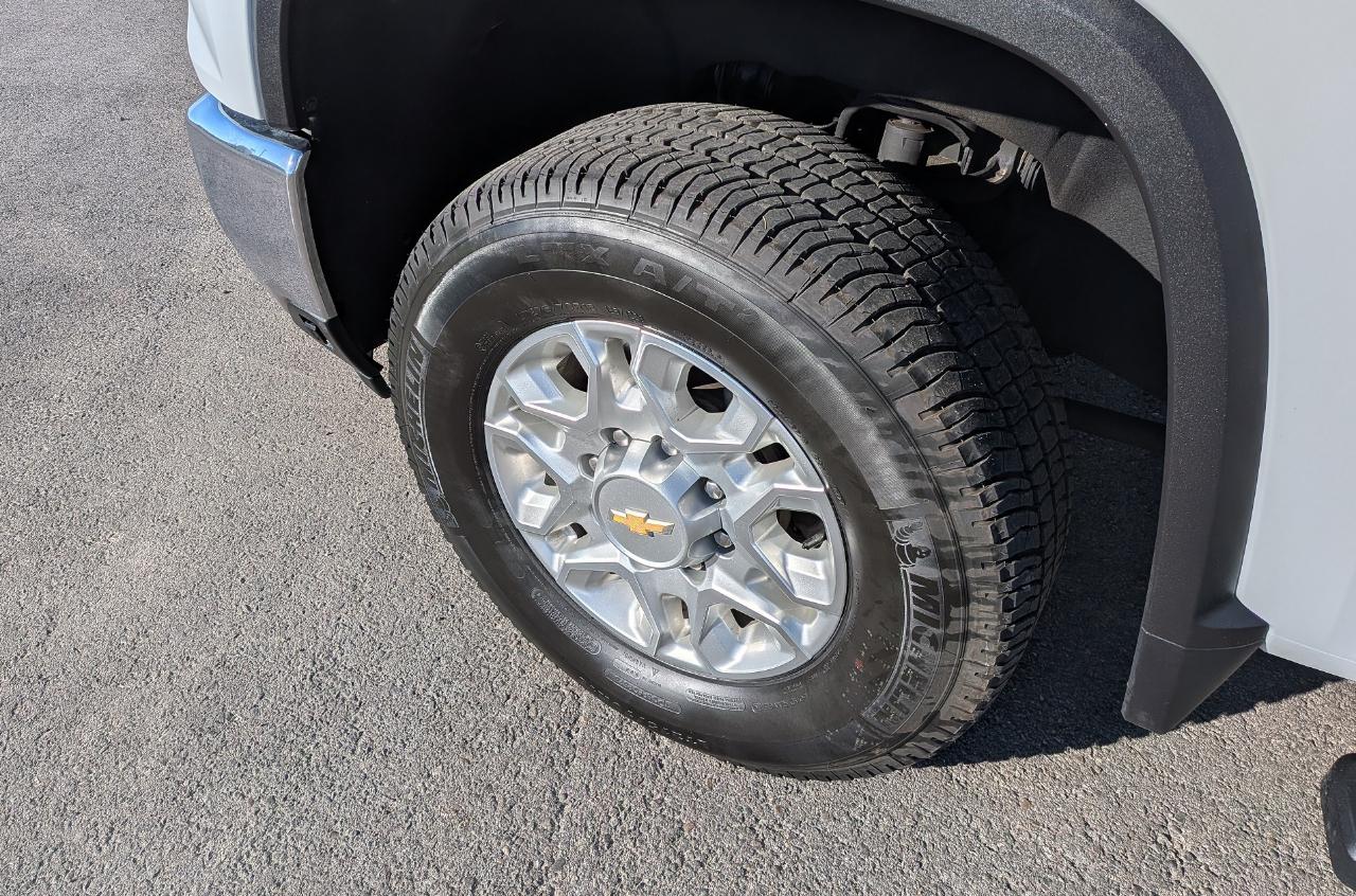 Chevrolet Silverado 2500HD LT Crew Cab Short Box 4WD 2024