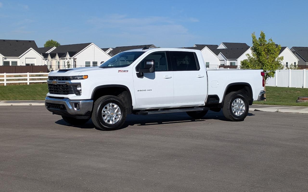 Chevrolet Silverado 2500HD LT Crew Cab Short Box 4WD 2024