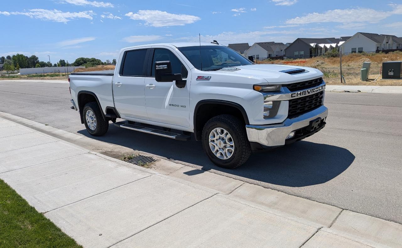 Chevrolet Silverado 2500HD LT Crew Cab Short Box 4WD 2023