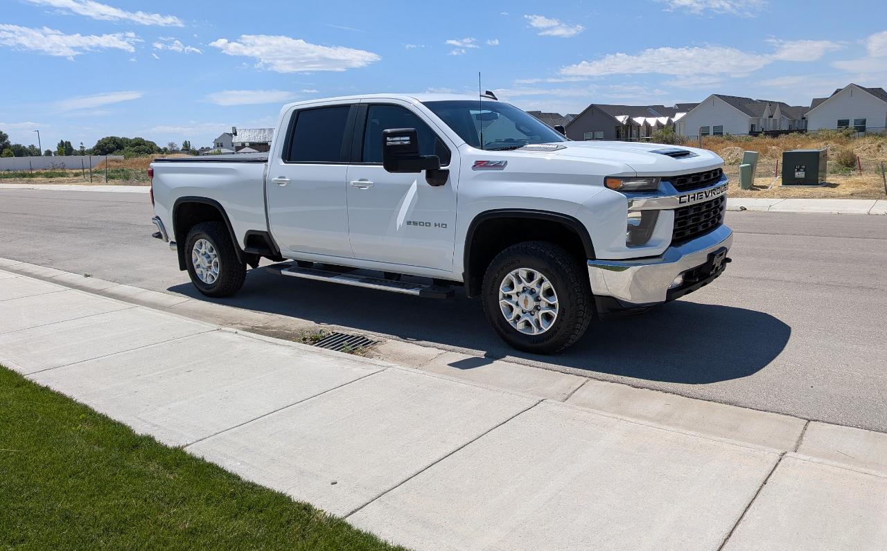 Chevrolet Silverado 2500HD LT Crew Cab Short Box 4WD 2023
