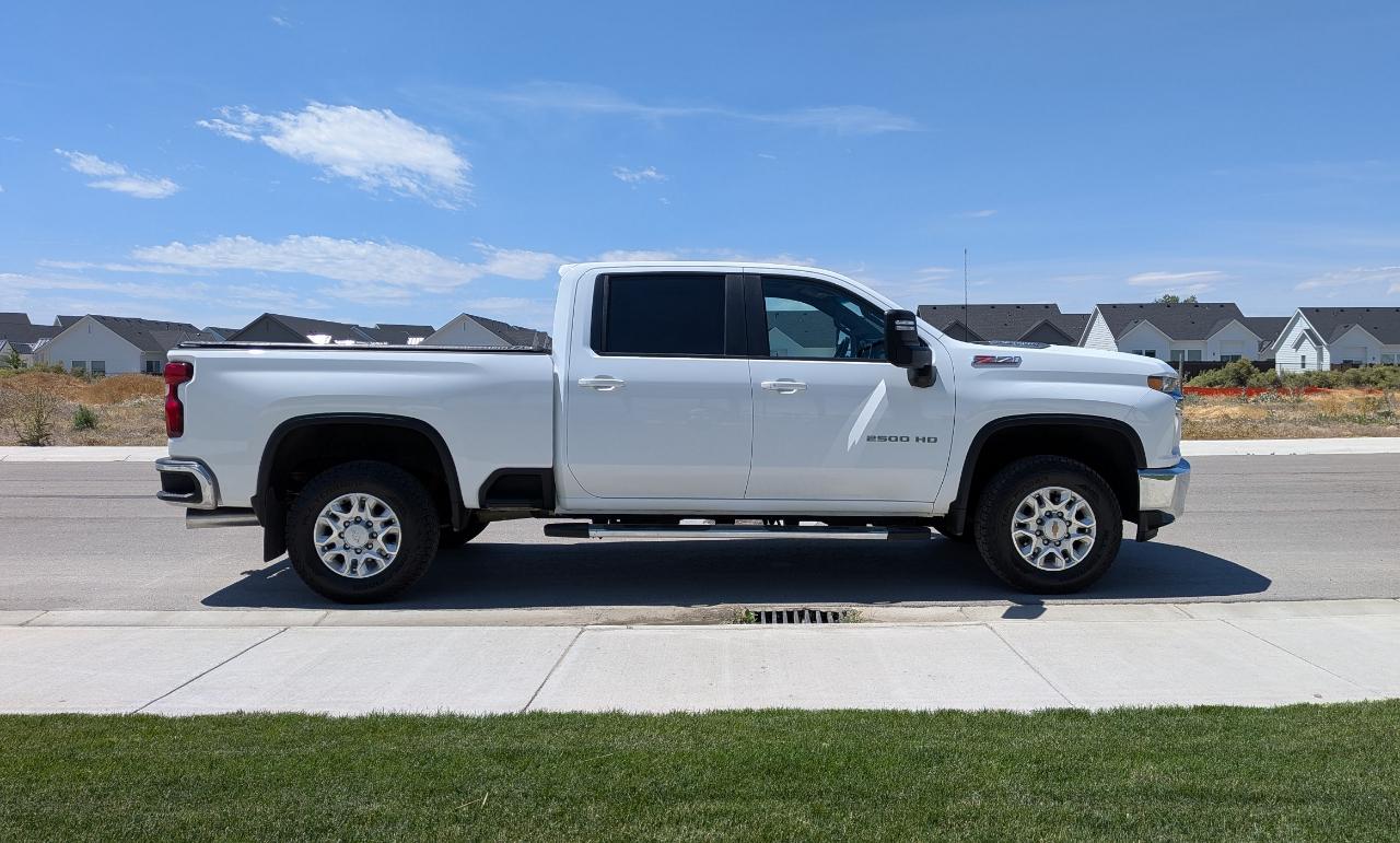 Chevrolet Silverado 2500HD LT Crew Cab Short Box 4WD 2023