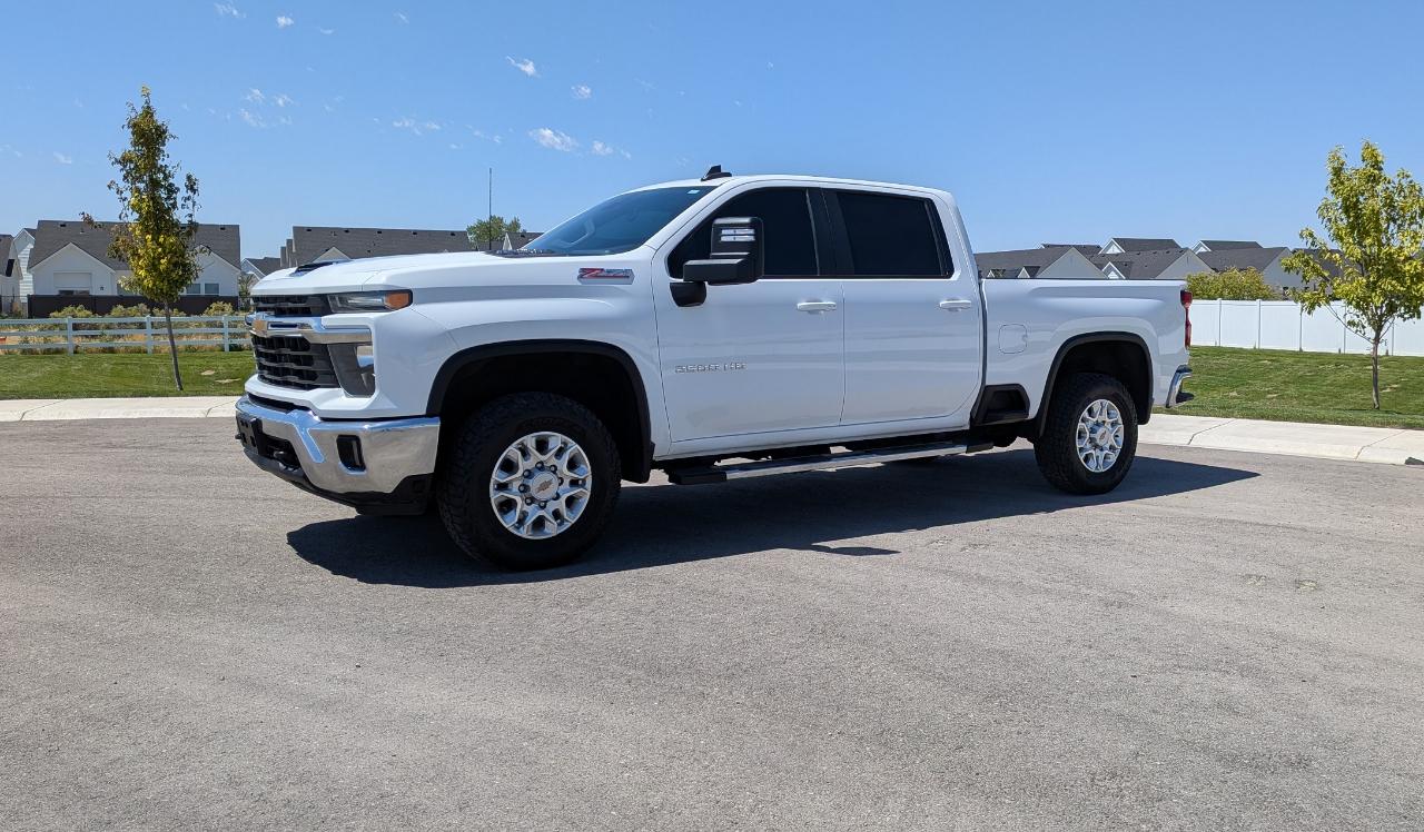 Chevrolet Silverado 2500HD LT Crew Cab Short Box 4WD 2024