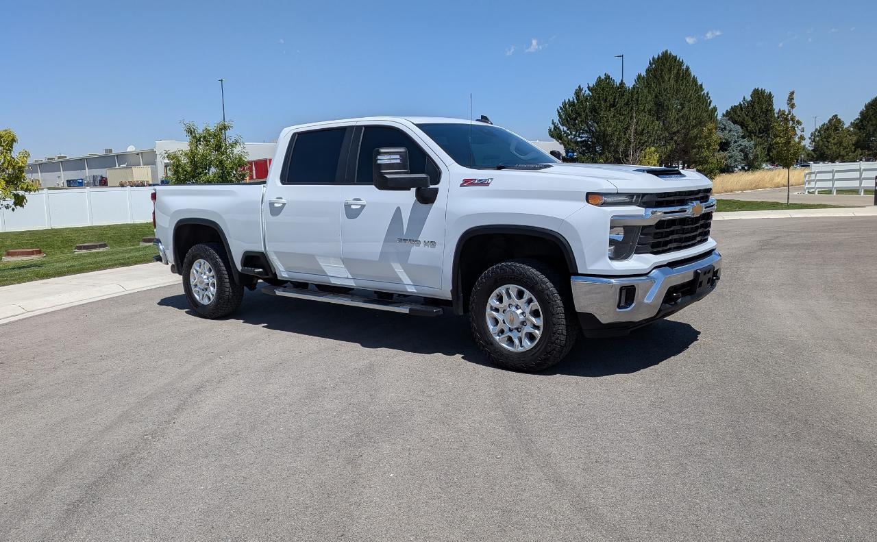 Chevrolet Silverado 2500HD LT Crew Cab Short Box 4WD 2024