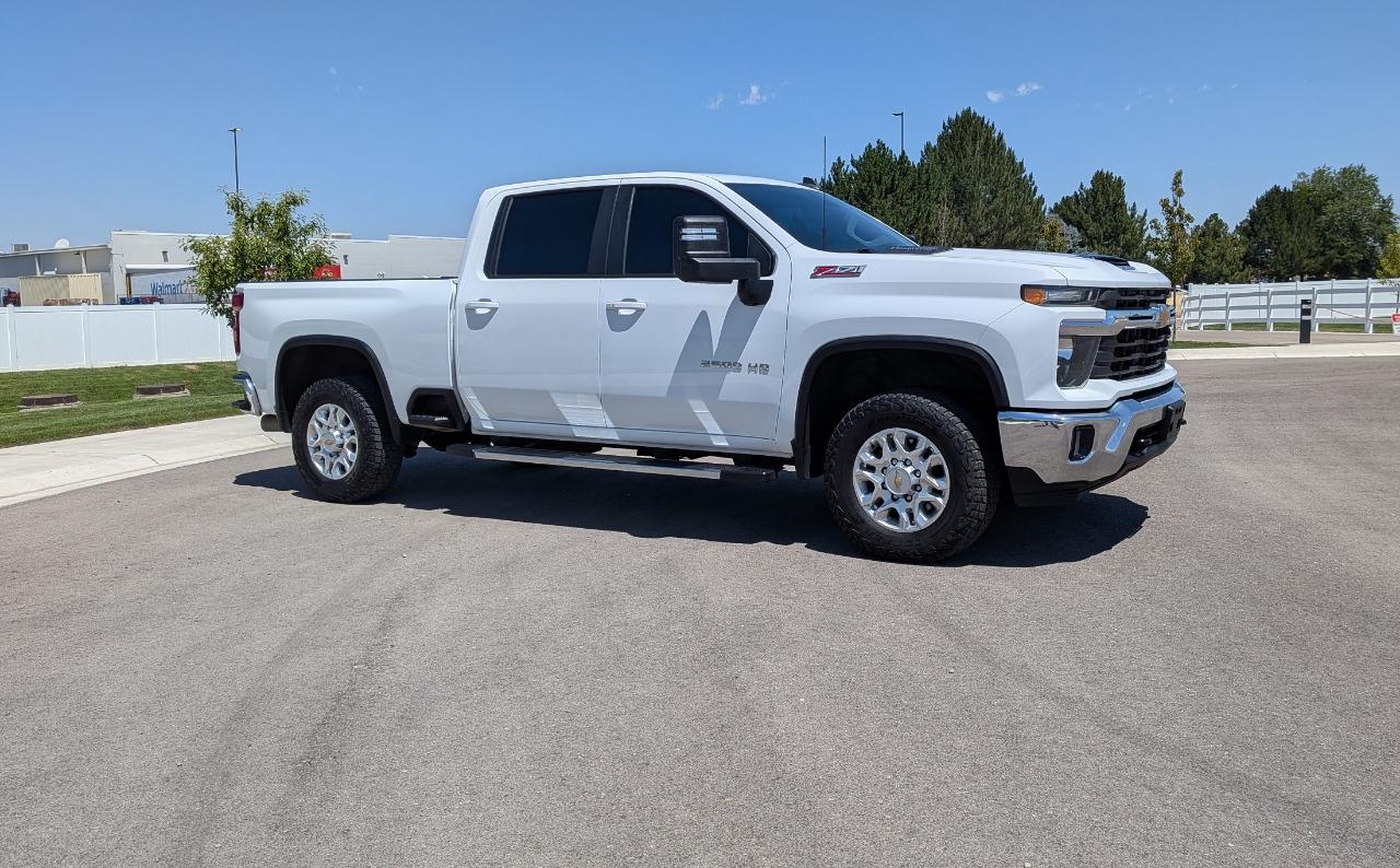 Chevrolet Silverado 2500HD LT Crew Cab Short Box 4WD 2024