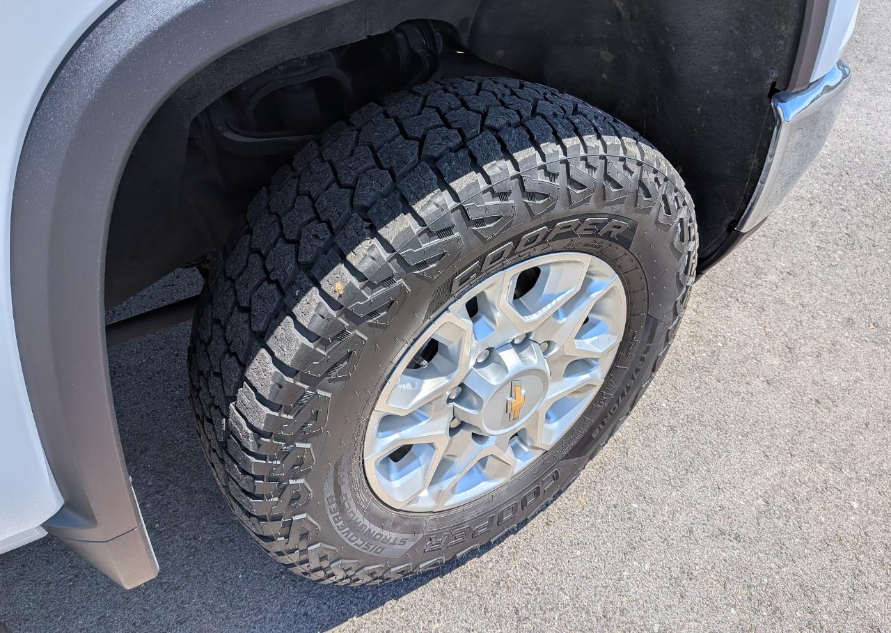 Chevrolet Silverado 2500HD LT Crew Cab Short Box 4WD 2024