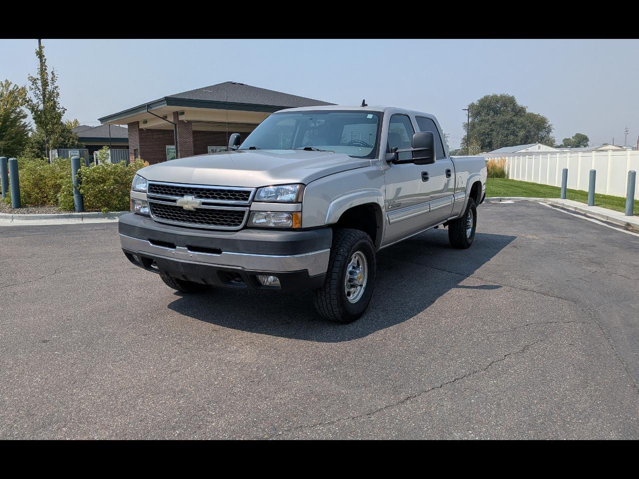 Chevrolet Silverado 2500HD LT1 Crew Cab Std. Box 4WD 2006