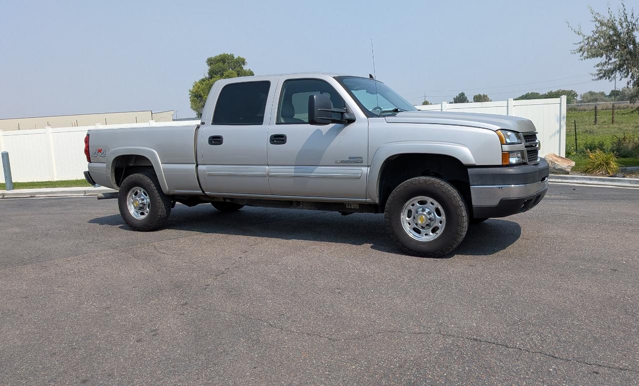 Chevrolet Silverado 2500HD LT1 Crew Cab Std. Box 4WD 2006